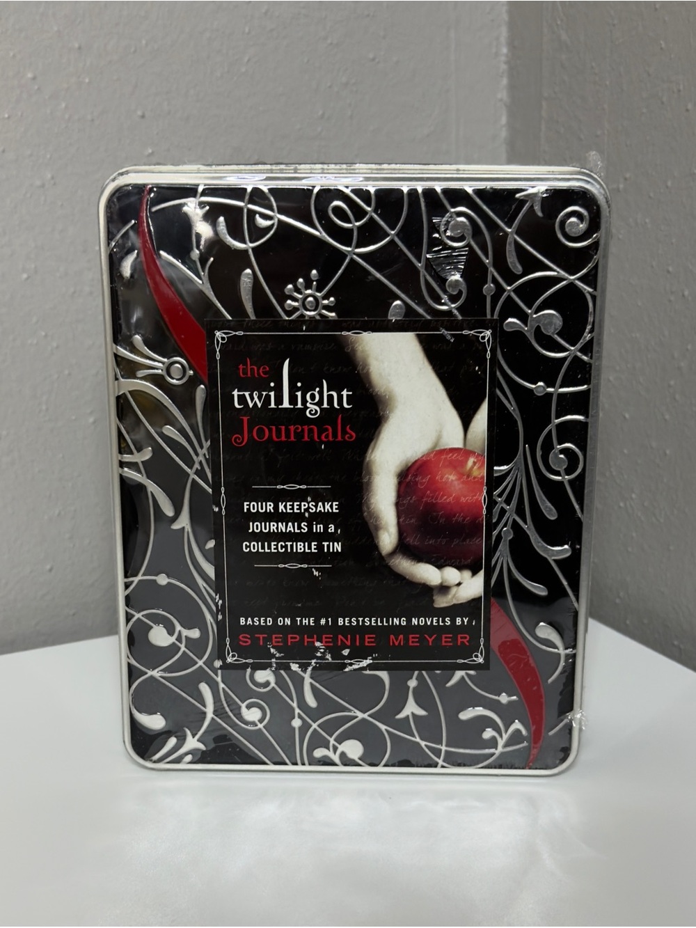 Twilight Journals Collectible Tin - Black & Red